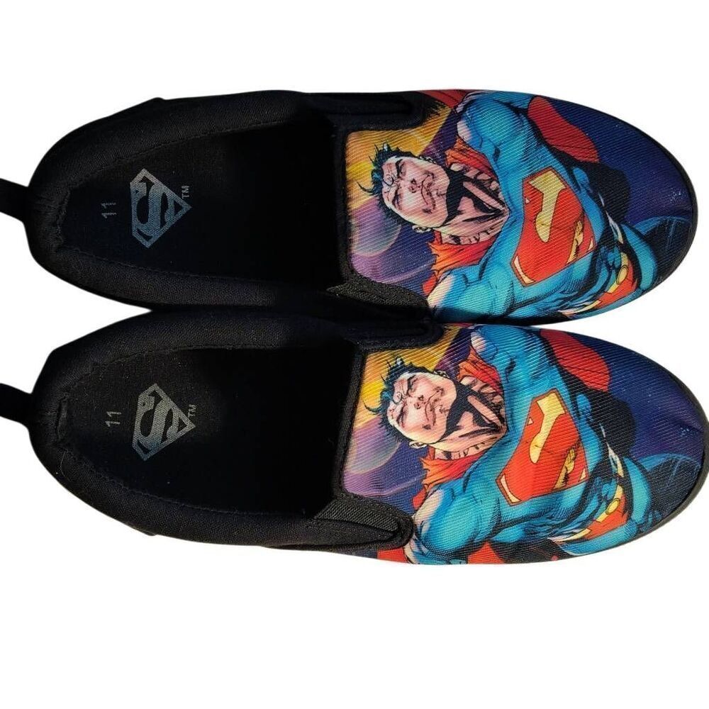Superman Sneakers Men's Size 11 NWOT - Picture 2 of 9